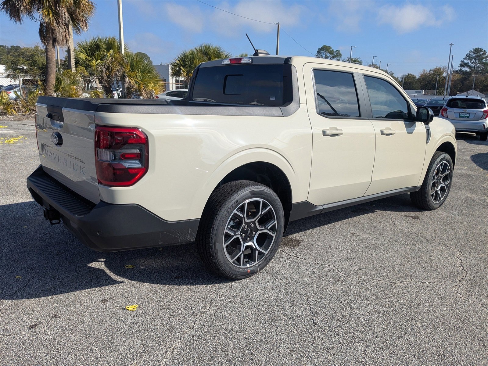 New 2025 Ford Maverick Lariat image 4