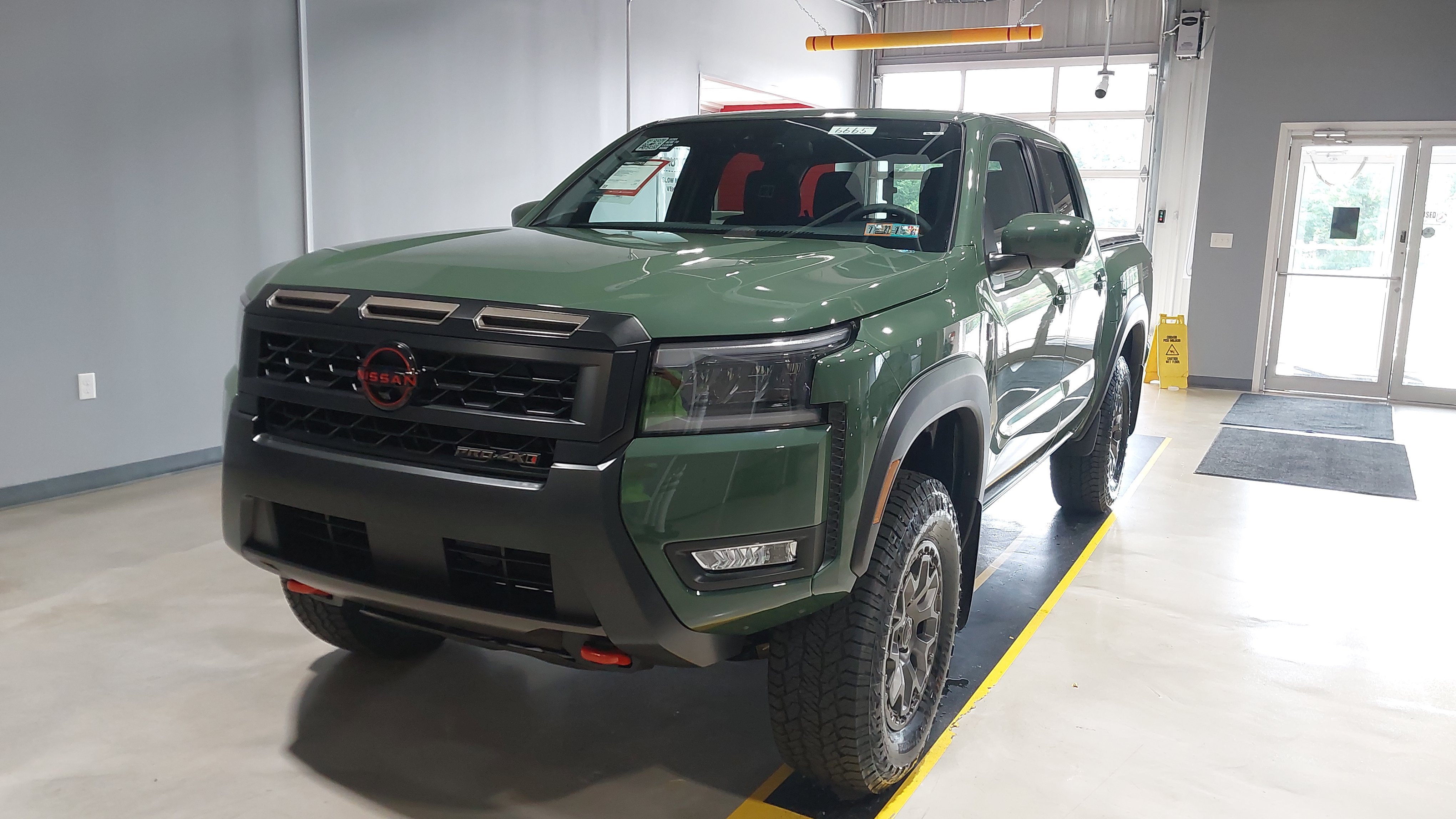 New 2026 Nissan Frontier PRO-4X w/ Pro-4x Convenience Package AWD/4WD image 18