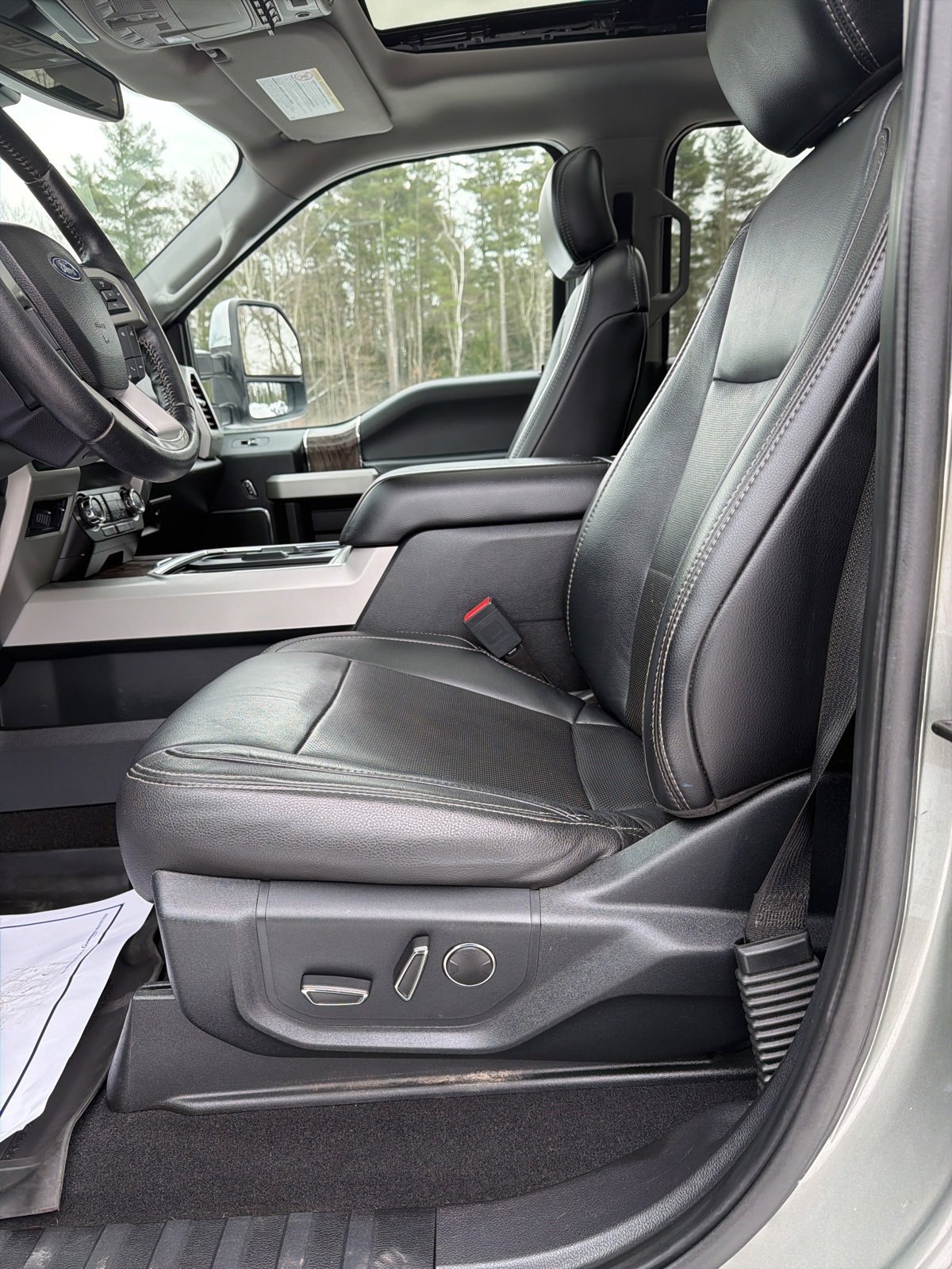 Certified 2019 Ford F350 Lariat w/ Lariat Ultimate Package image 18