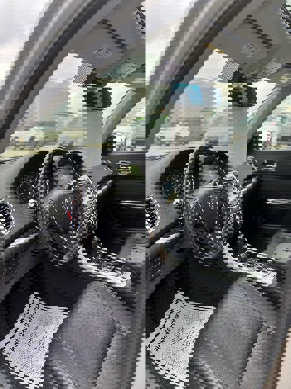 Used 2018 Acura TLX w/ Technology Package image 11