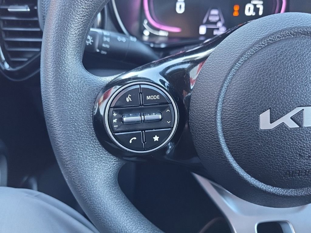 Used 2024 Kia Soul S image 19