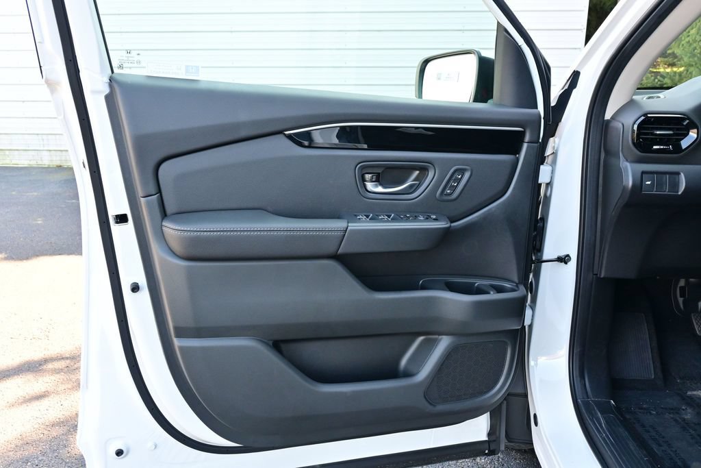 New 2026 Honda Pilot EX-L image 7