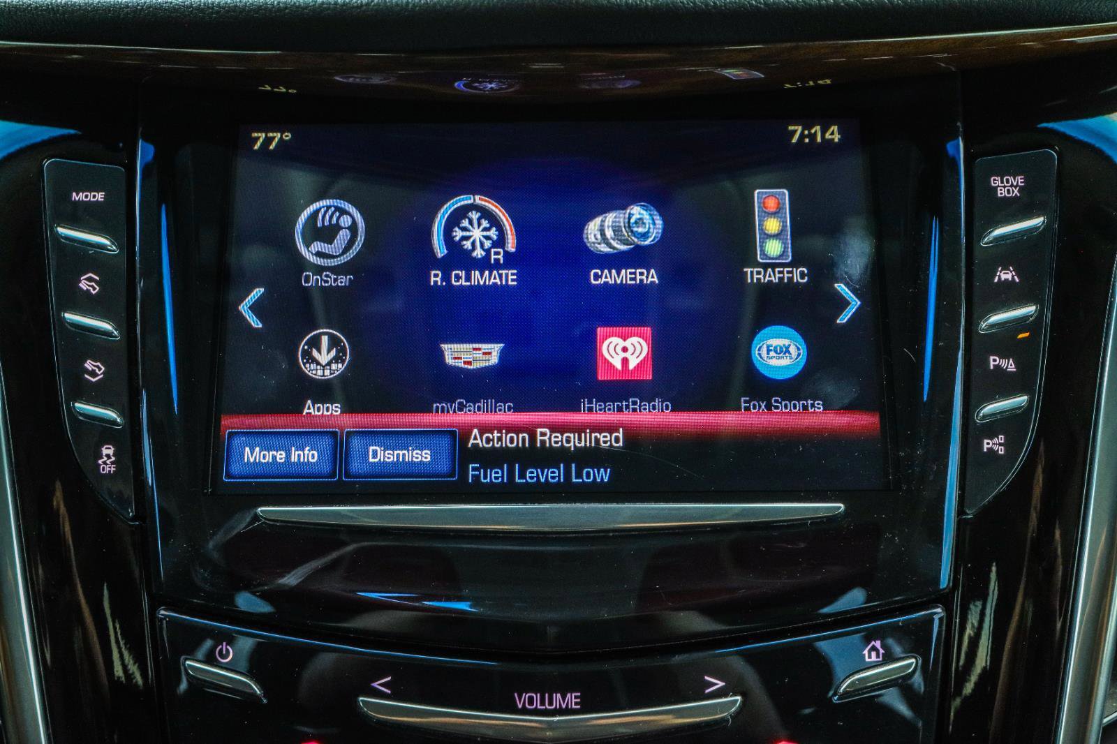 Used 2018 Cadillac Escalade Luxury AWD/4WD image 10