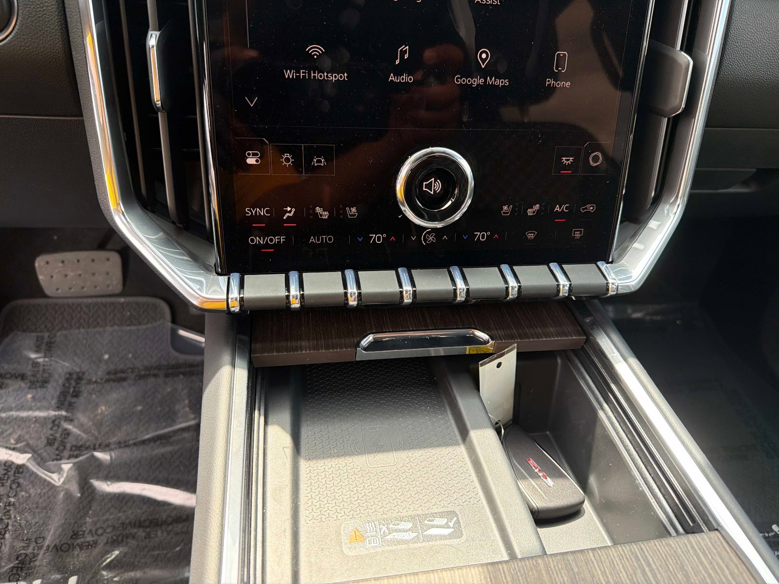 New 2026 GMC Acadia Denali w/ Super Cruise Package FWD image 25