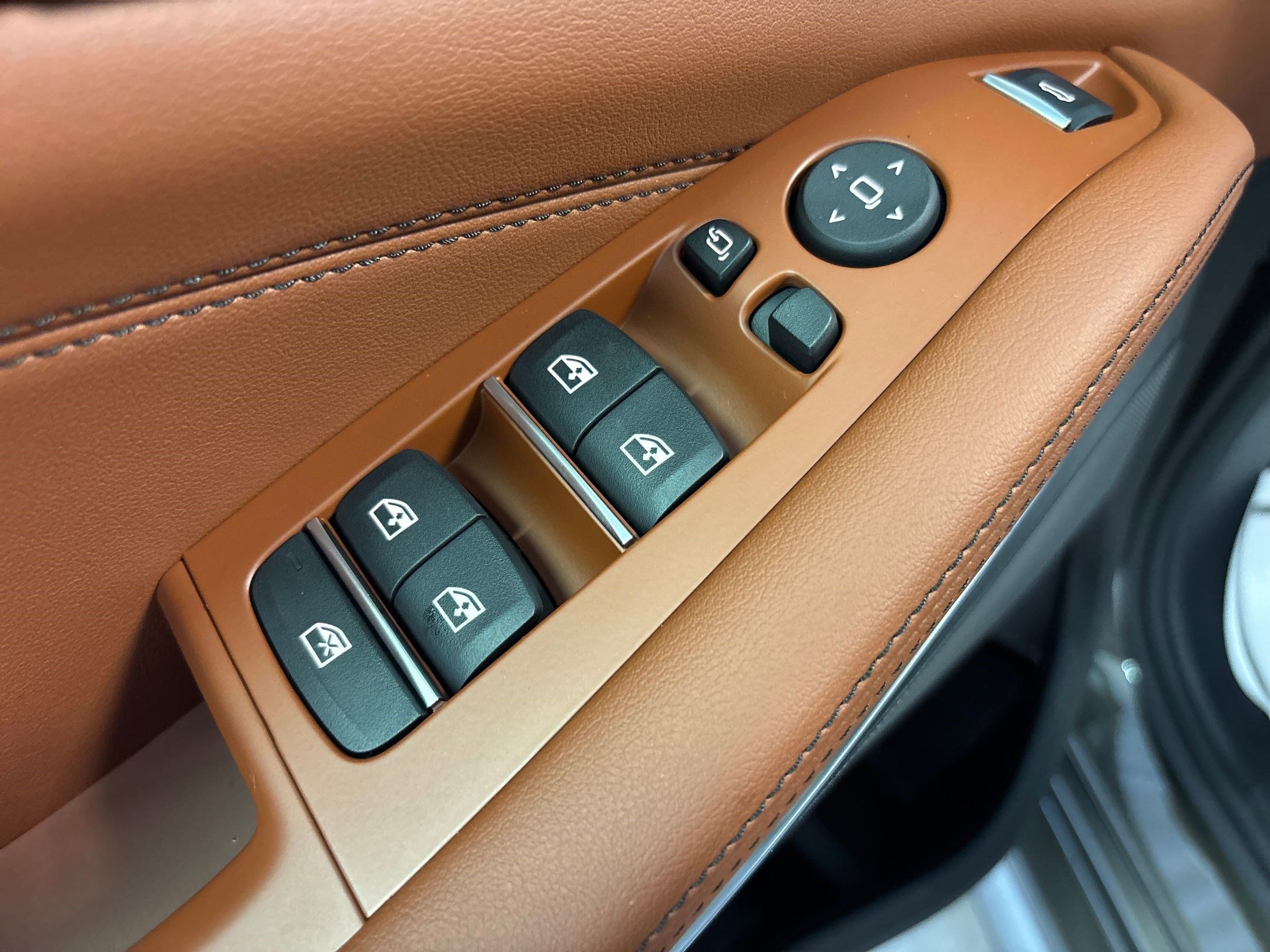 New 2026 BMW X5 sDrive40i image 25
