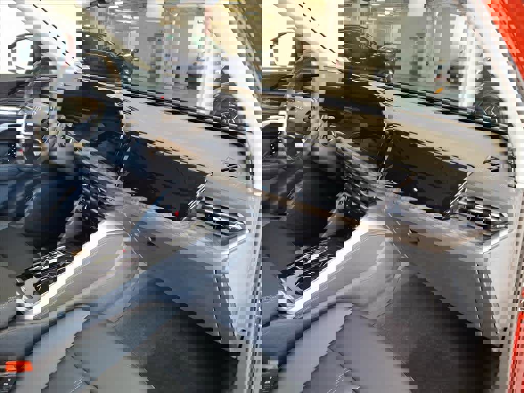 Used 2025 Audi Q5 Premium Plus w/ Premium Plus image 21