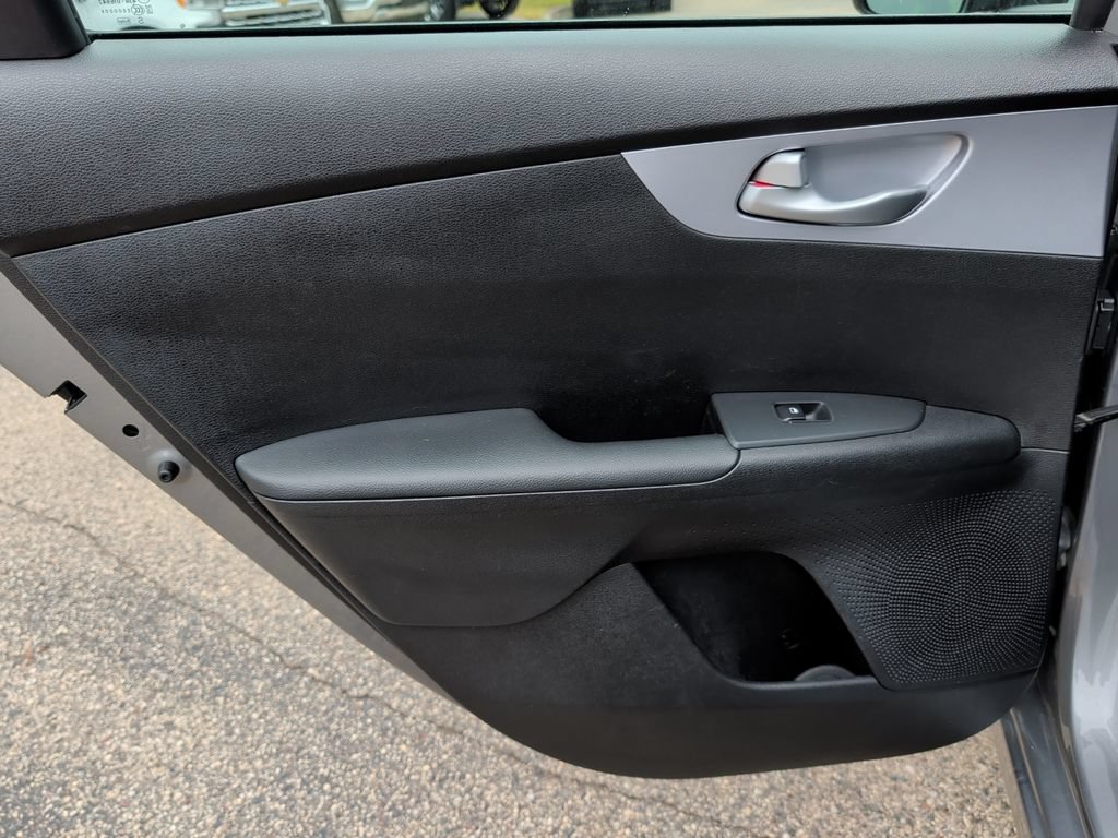 Used 2024 Kia Forte LXS FWD image 30