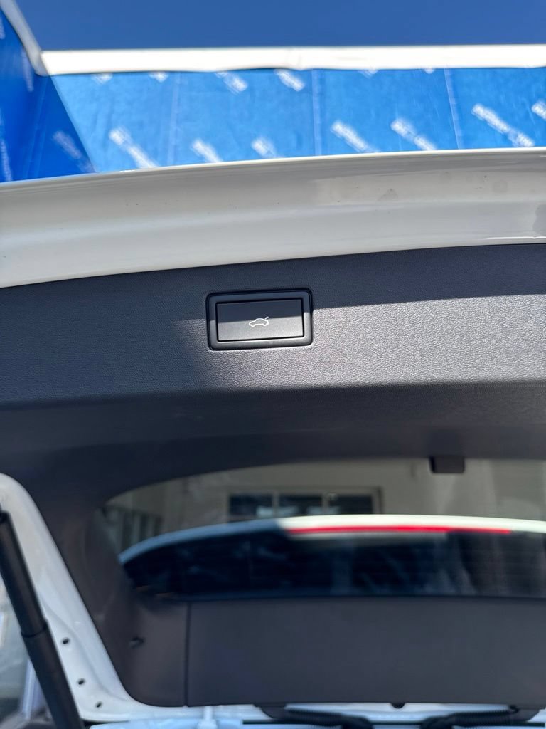 New 2026 Volkswagen Tiguan SE AWD/4WD image 12