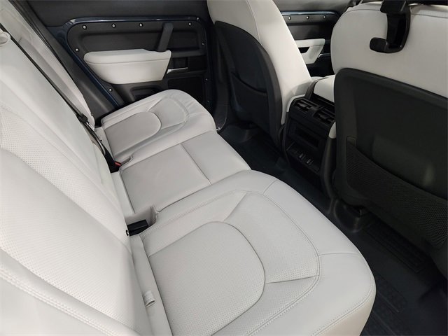 Used 2026 Land Rover Defender 110 S image 31