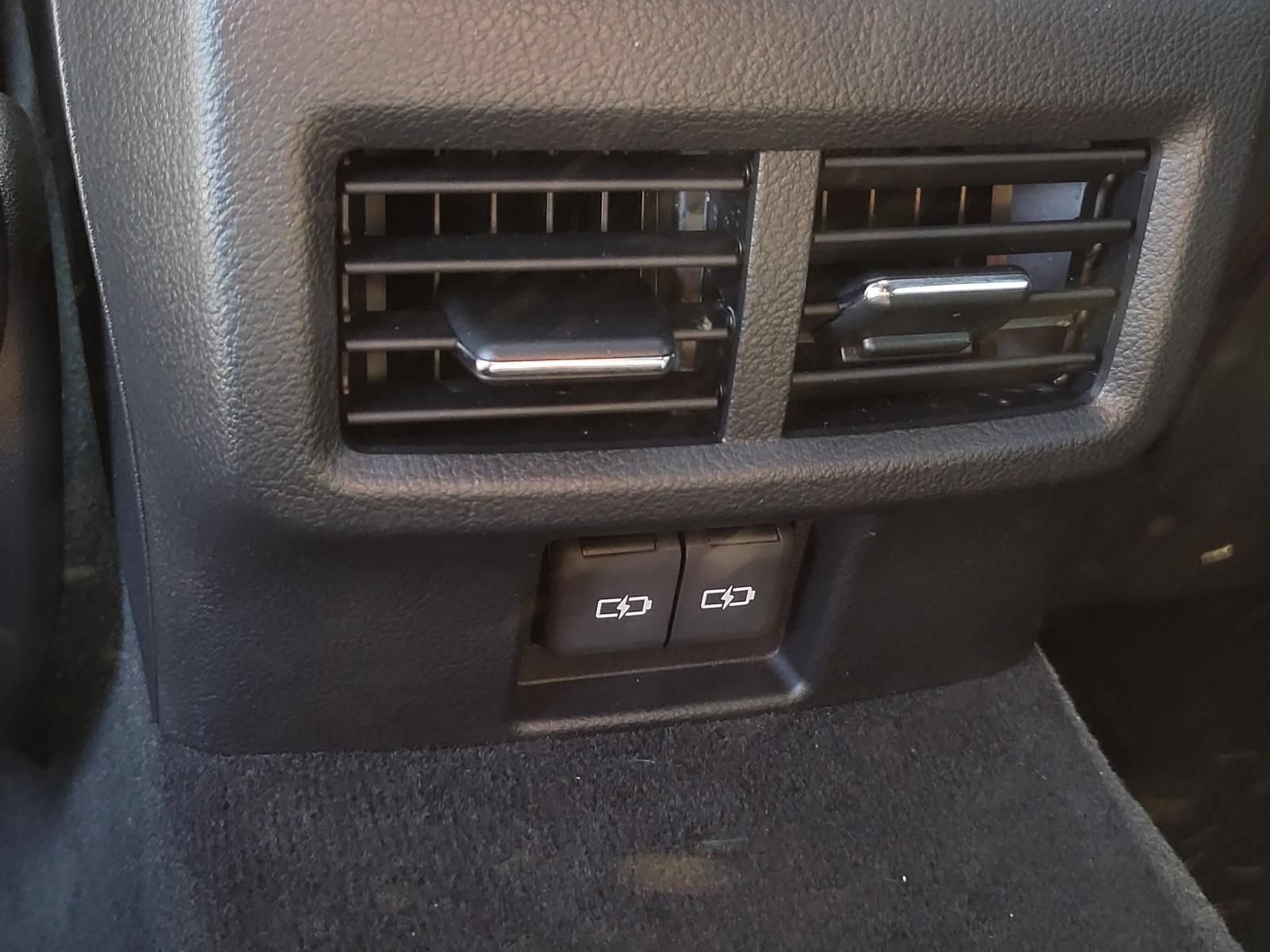 Used 2026 Lexus IS 350 F Sport w/ Accessory Package Z1 RWD image 12