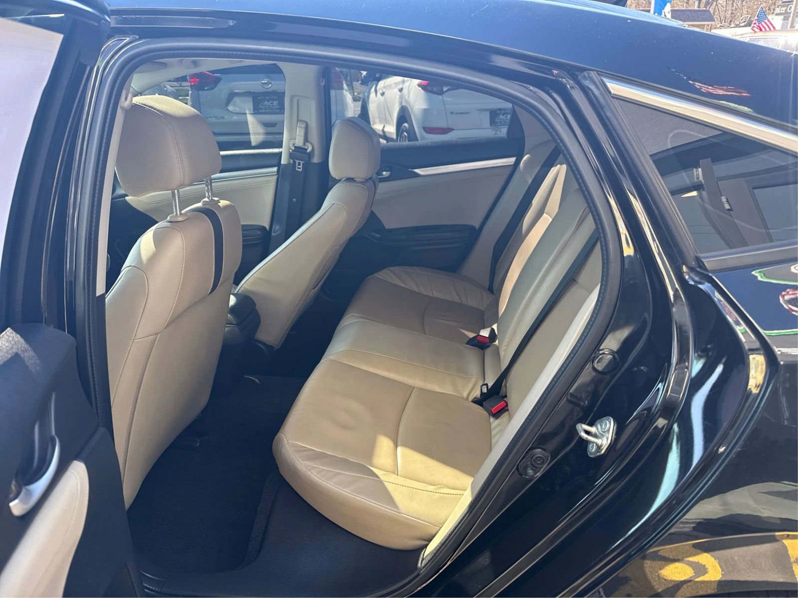 Used 2016 Honda Civic EX-L image 9