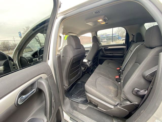 Used 2007 Saturn Outlook XE w/ Advanced Audio Pkg image 29