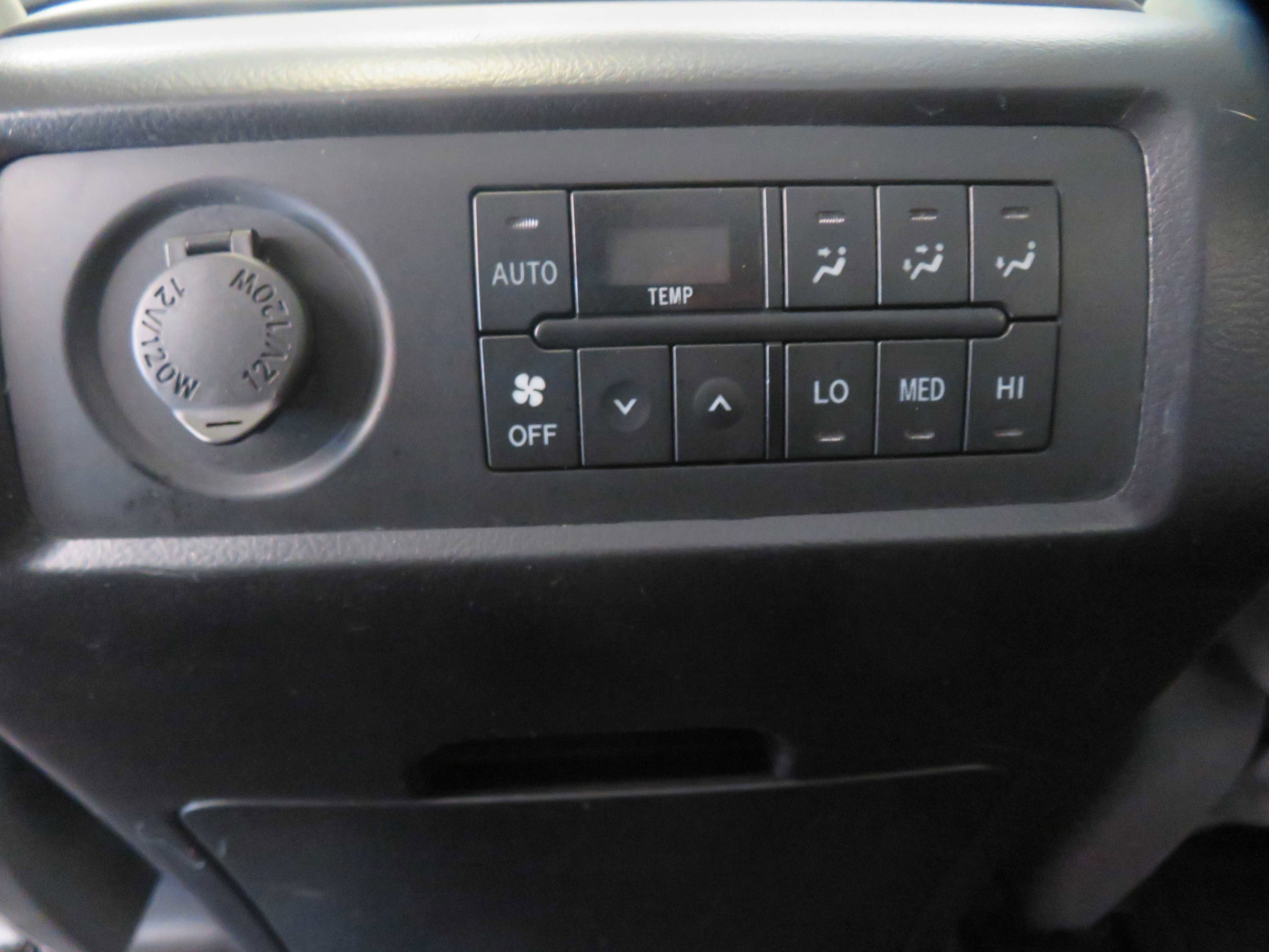 Used 2019 Toyota Sequoia SR5 AWD/4WD image 51