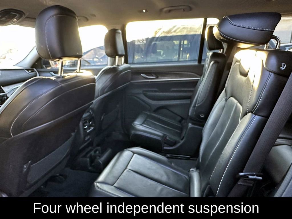 Used 2023 Jeep Grand Cherokee L Limited image 11