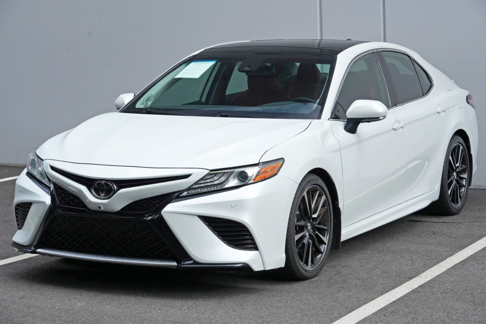 Used 2019 Toyota Camry XSE FWD image 46