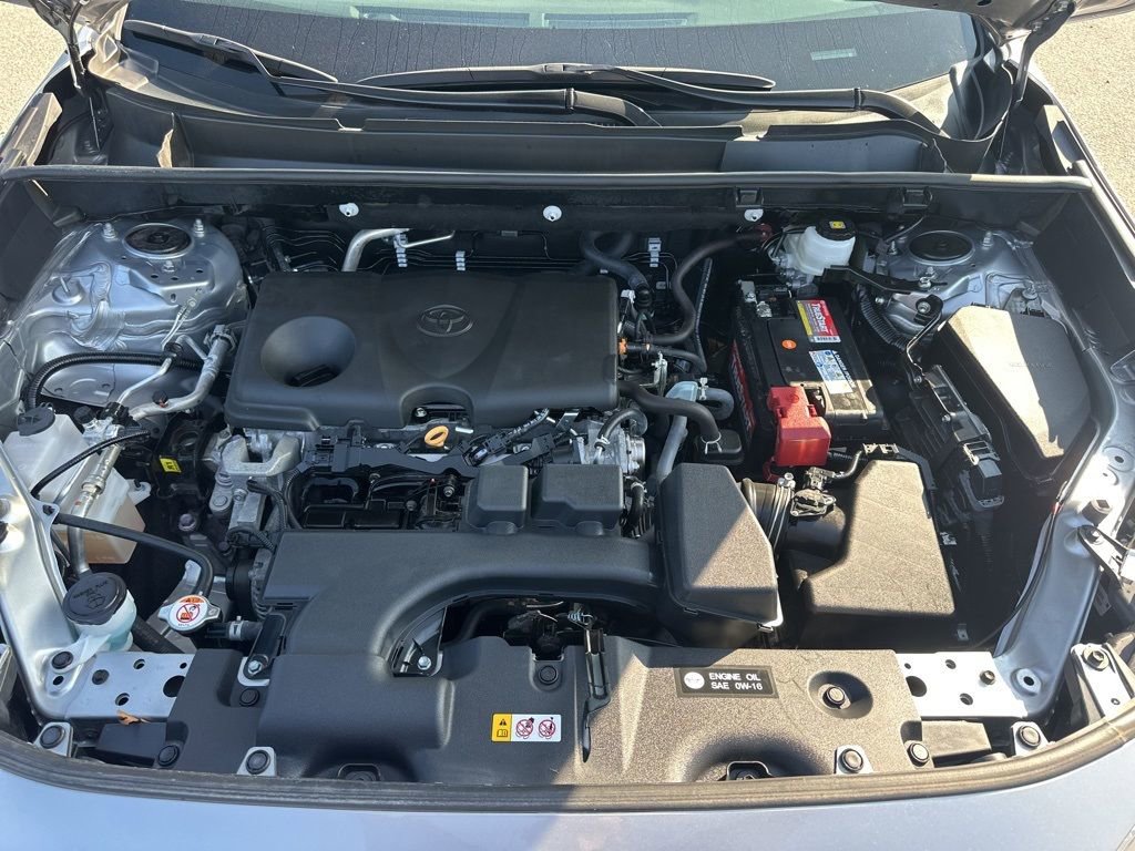 Used 2024 Toyota RAV4 LE image 29
