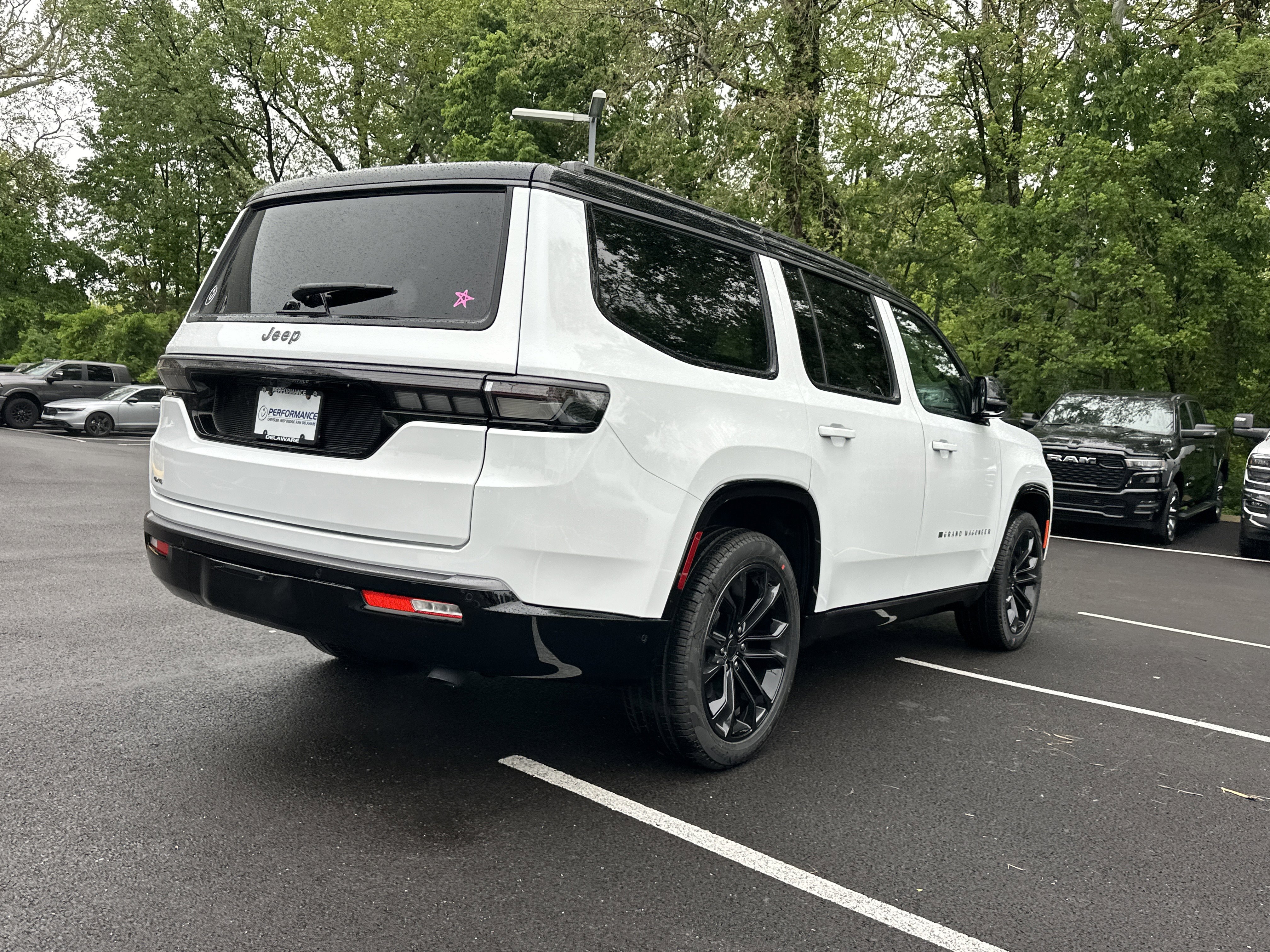 New 2026 Jeep Grand Wagoneer Summit AWD/4WD image 16
