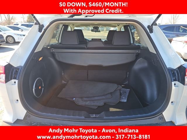 Used 2022 Toyota Corolla Cross LE w/ Moonroof Package image 12