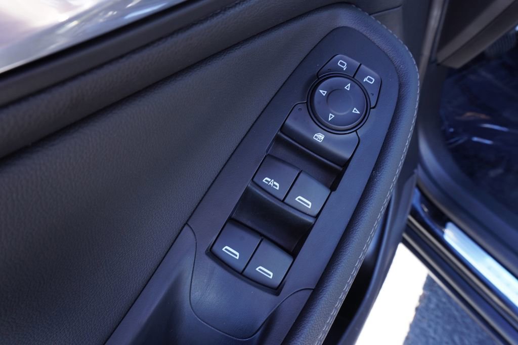 Used 2020 Buick Encore GX Select image 15