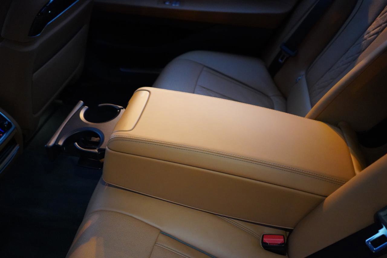 Used 2018 BMW 750i xDrive image 66