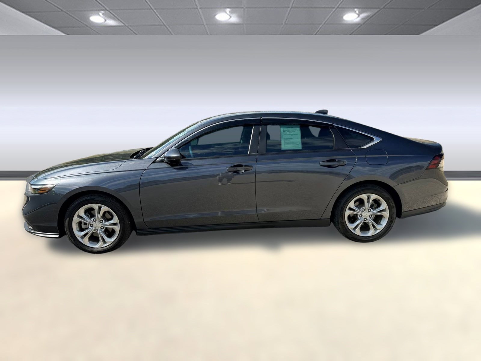 Used 2023 Honda Accord LX image 2
