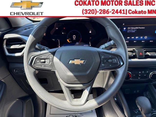 Used 2025 Chevrolet TrailBlazer LT AWD/4WD image 23