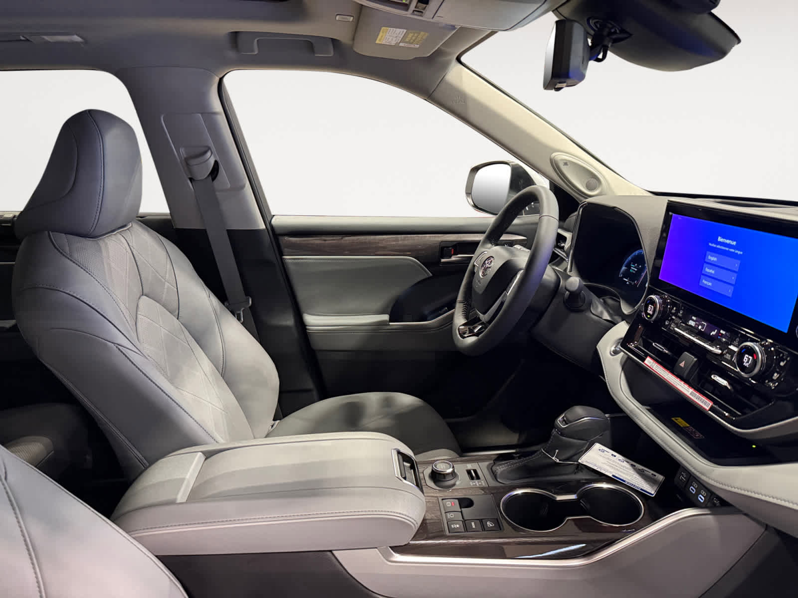 New 2026 Toyota Highlander Platinum AWD/4WD image 15