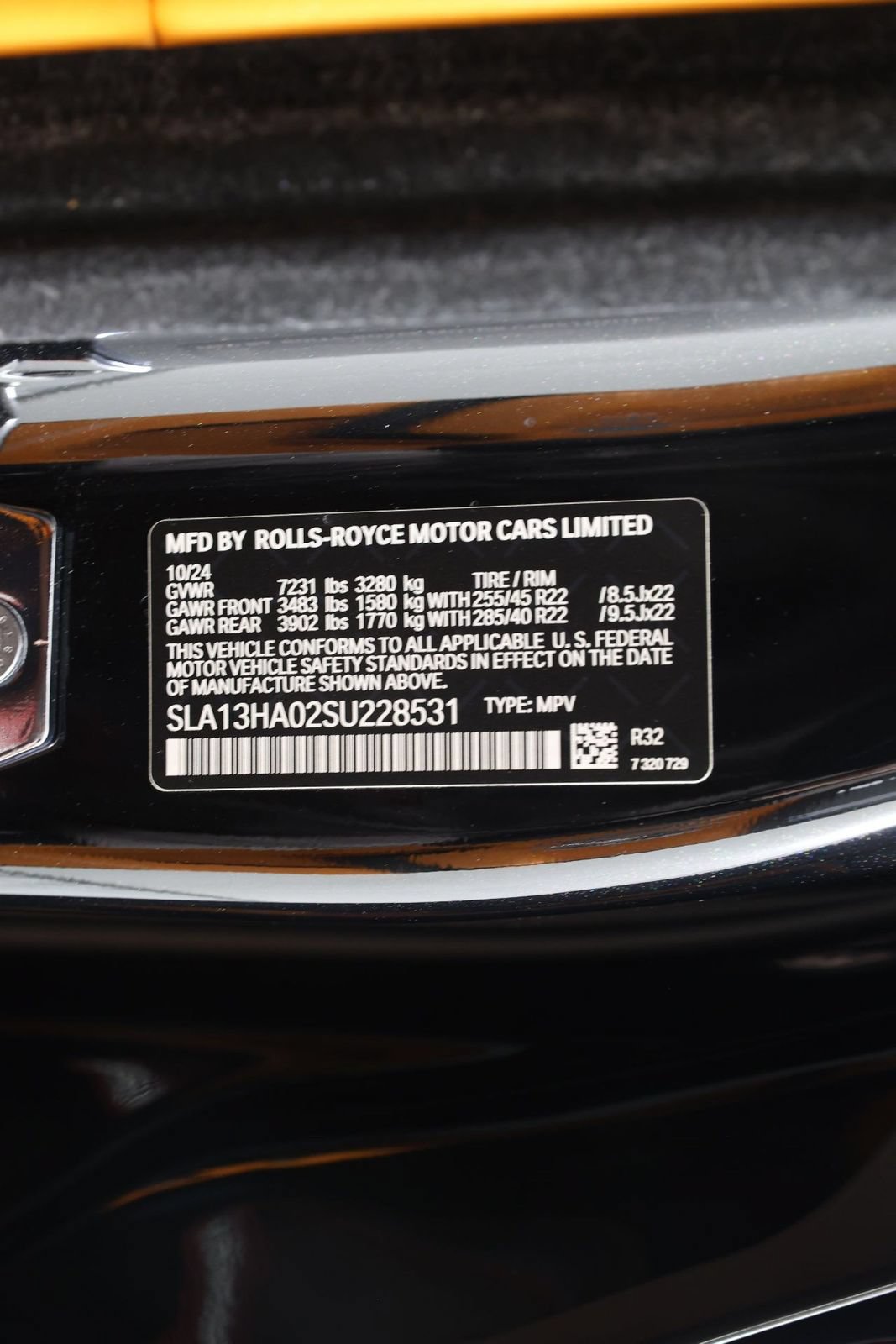 Certified 2025 Rolls-Royce Cullinan AWD/4WD image 19