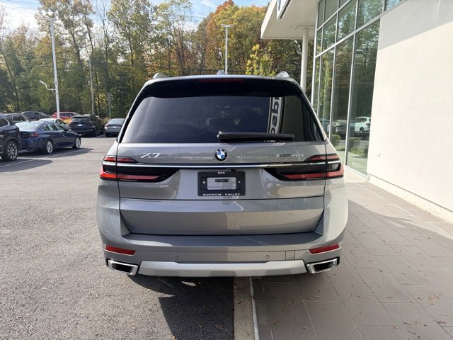 New 2026 BMW X7 xDrive40i image 2