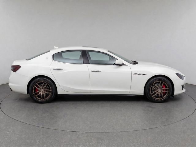 Used 2019 Maserati Ghibli S RWD image 8