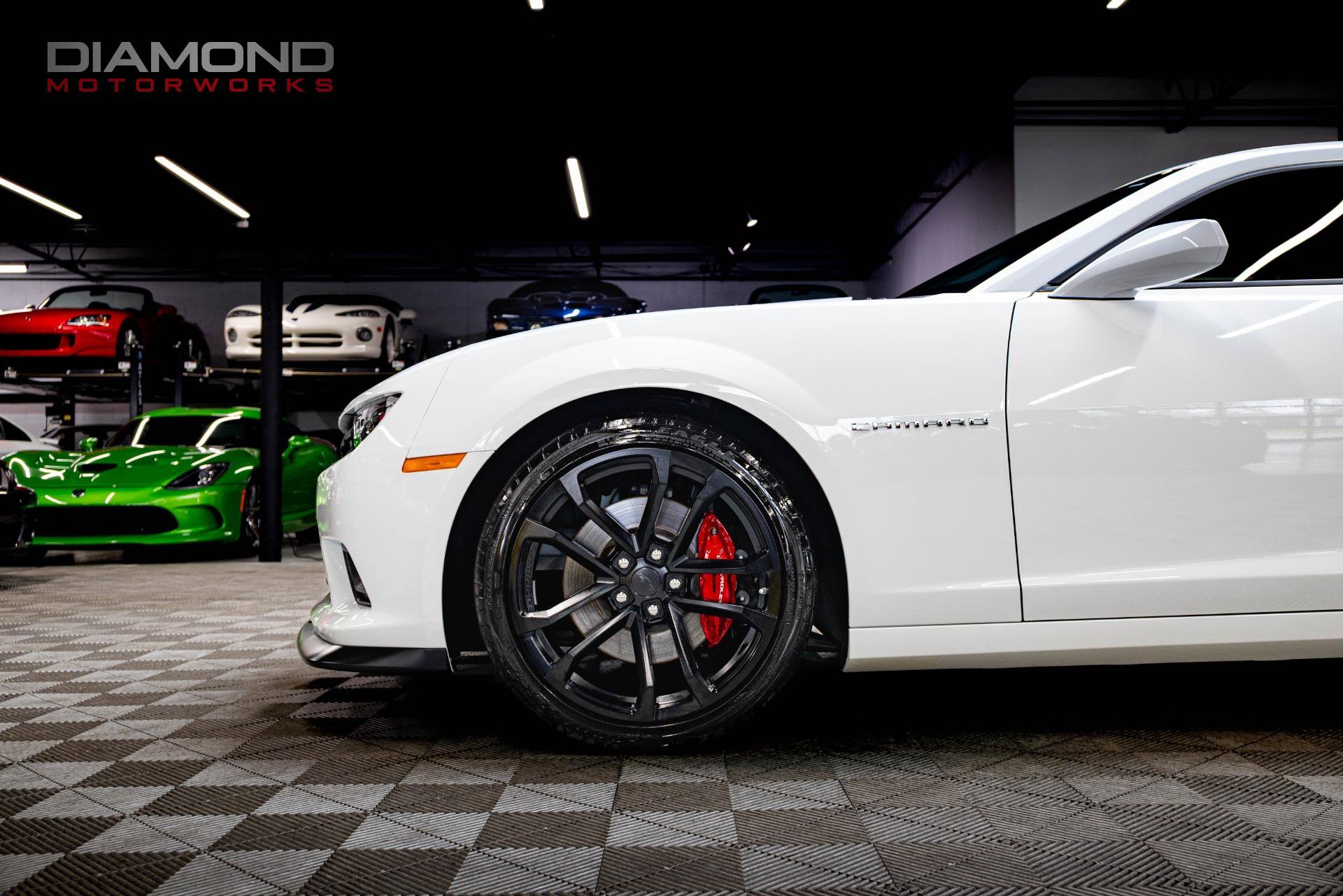 Used 2014 Chevrolet Camaro SS w/ SS Performance Package RWD image 9