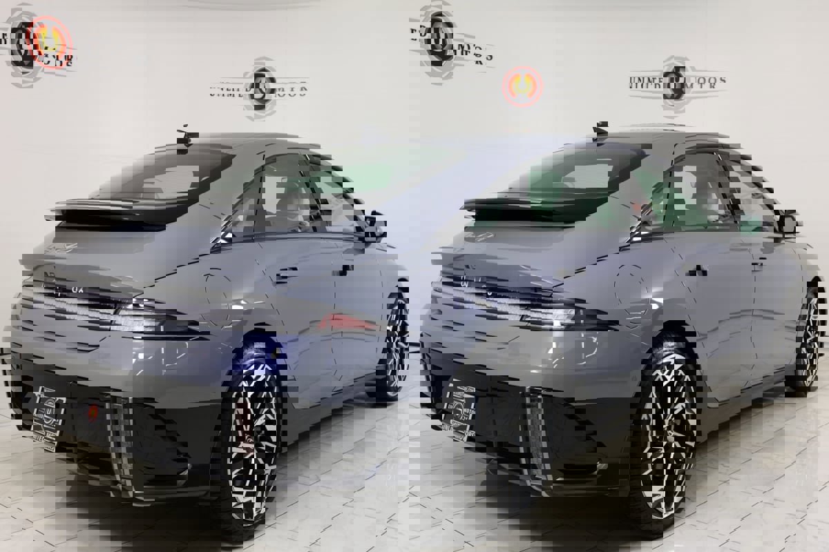 Used 2025 Hyundai Ioniq 6 Limited image 3