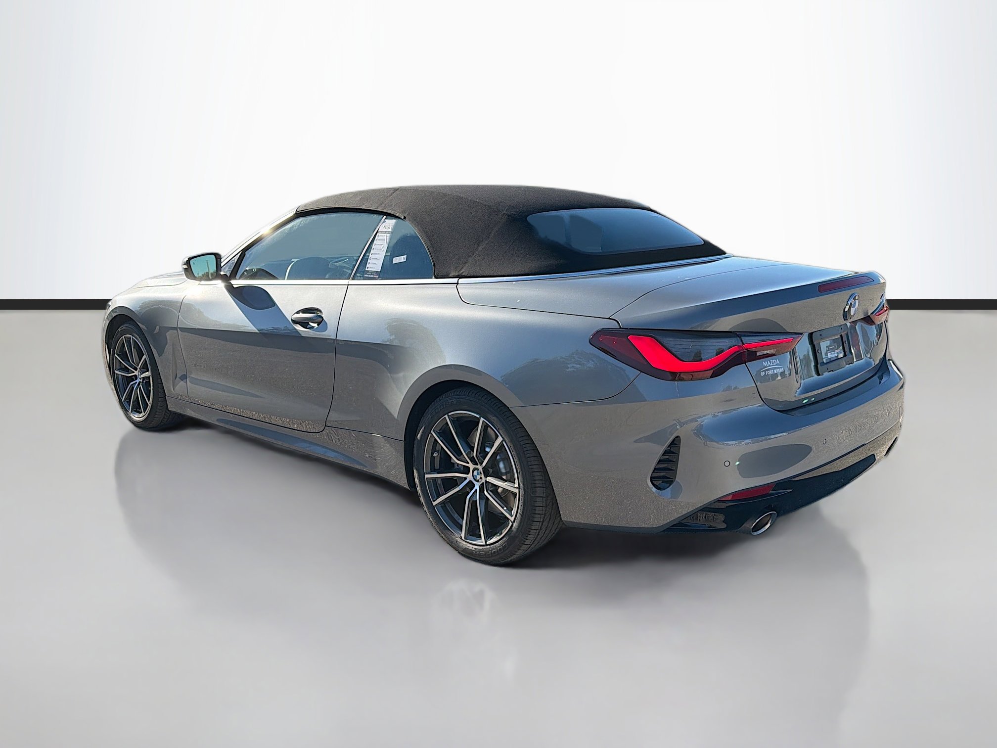 Used 2025 BMW 430i Convertible image 5
