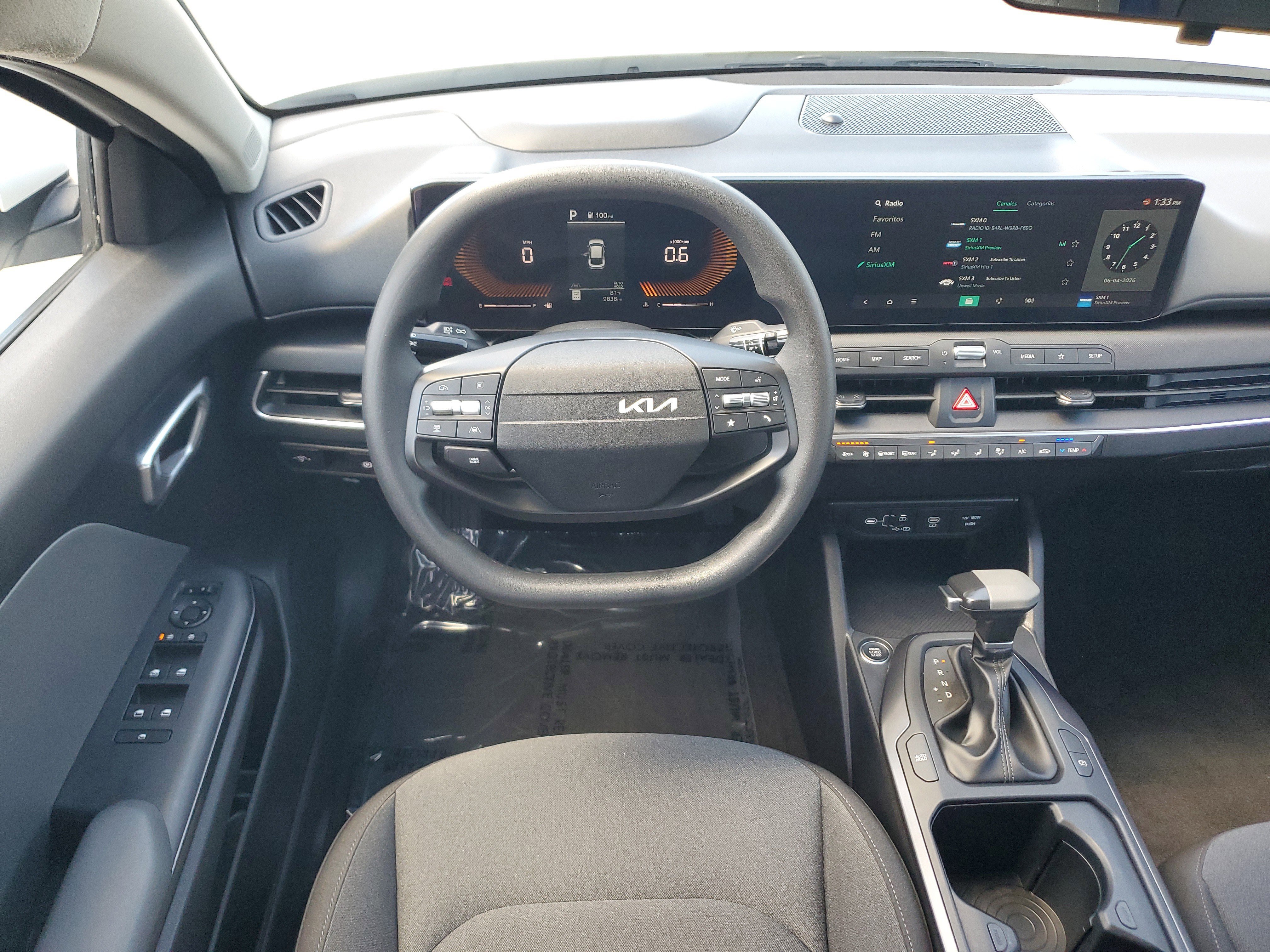 Used 2025 Kia K4 LXS image 17