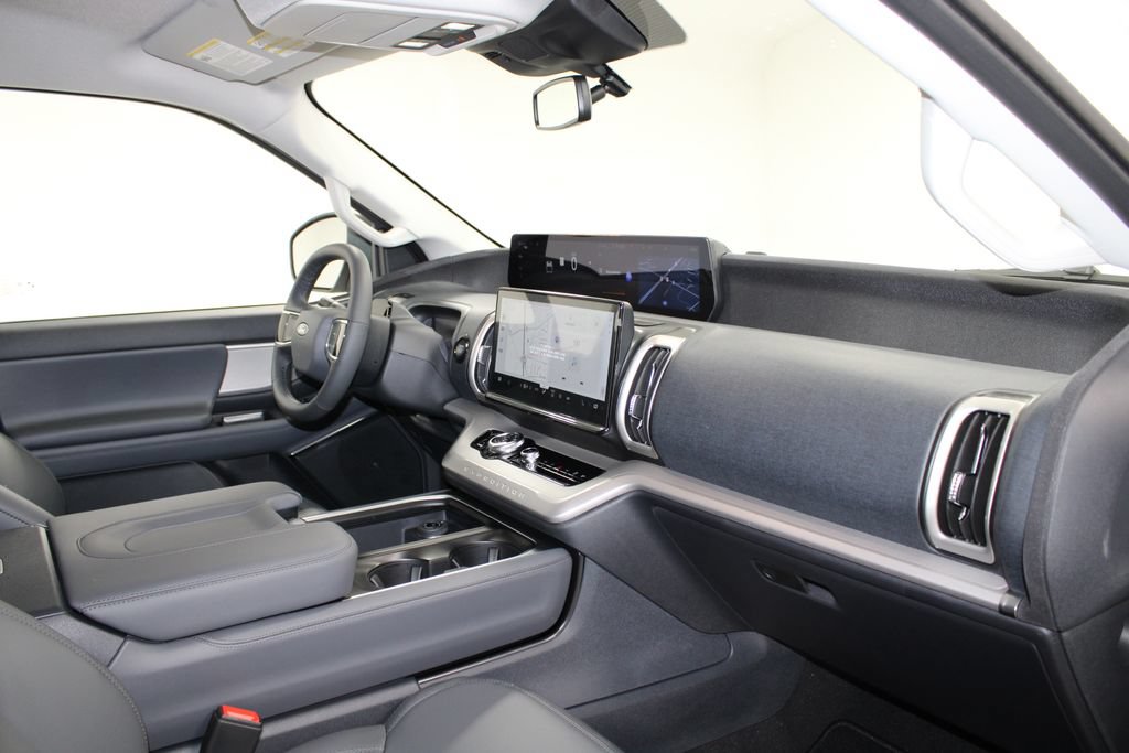 New 2026 Ford Expedition Active RWD image 30