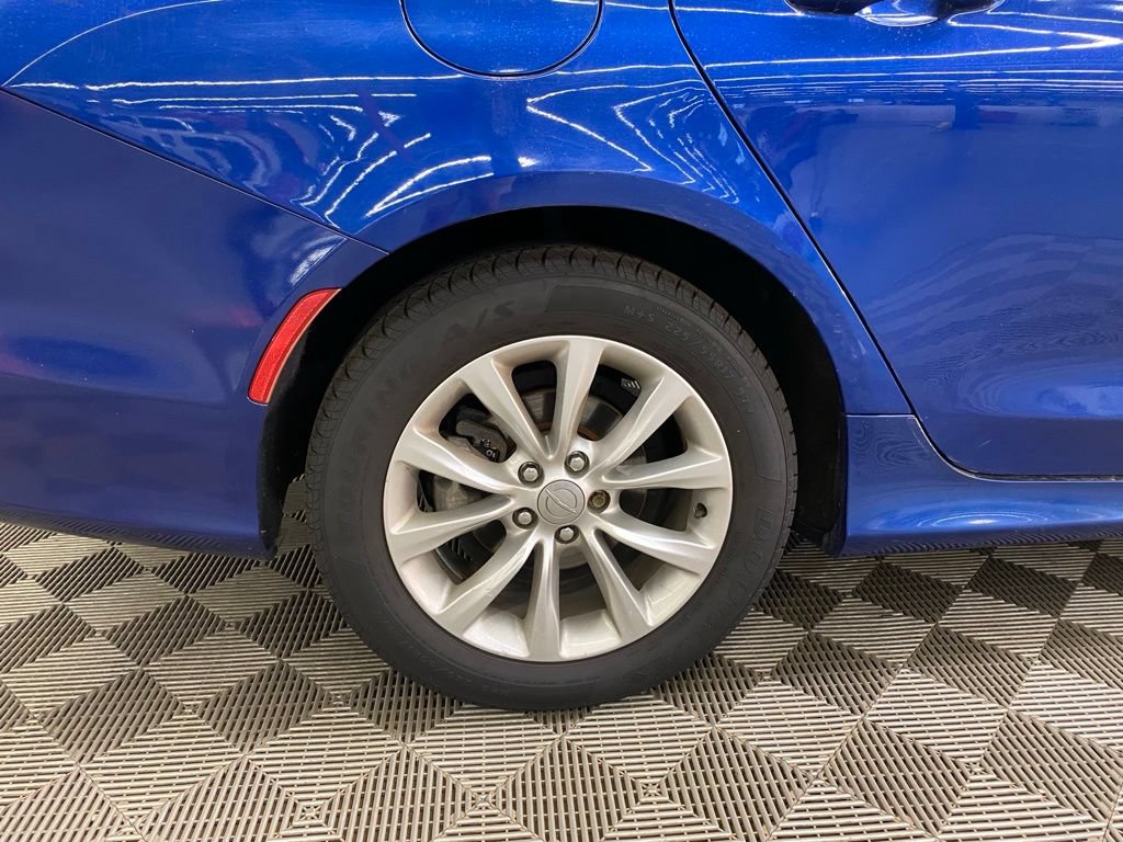 Used 2015 Chrysler 200 C w/ Navigation & Sound Group I FWD image 7