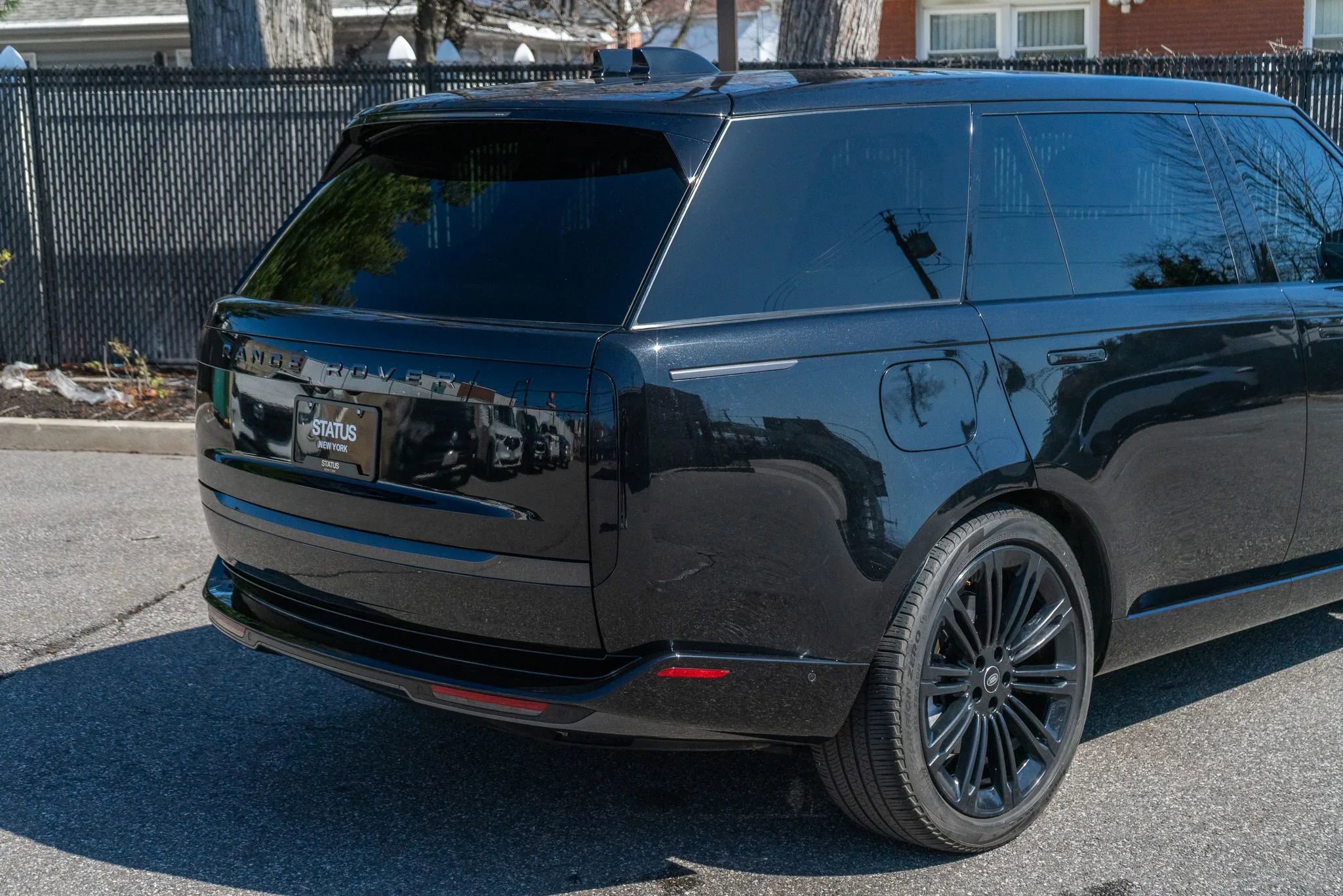 Used 2023 Land Rover Range Rover Long Wheelbase SE AWD/4WD image 30