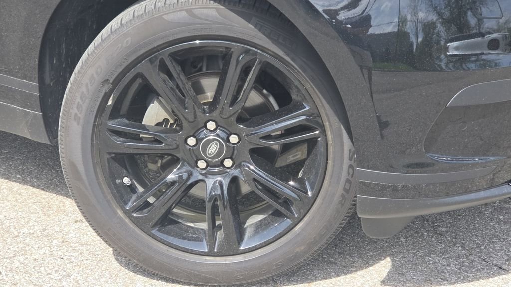 Used 2020 Land Rover Range Rover Velar S image 18