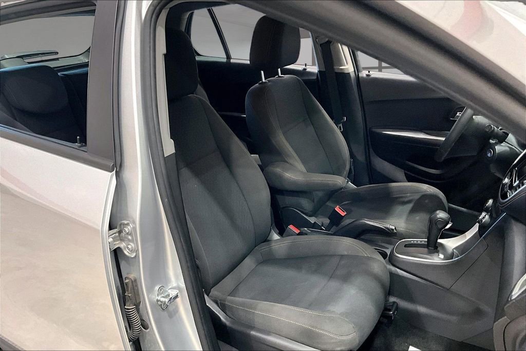 Used 2018 Chevrolet Trax LS FWD image 7
