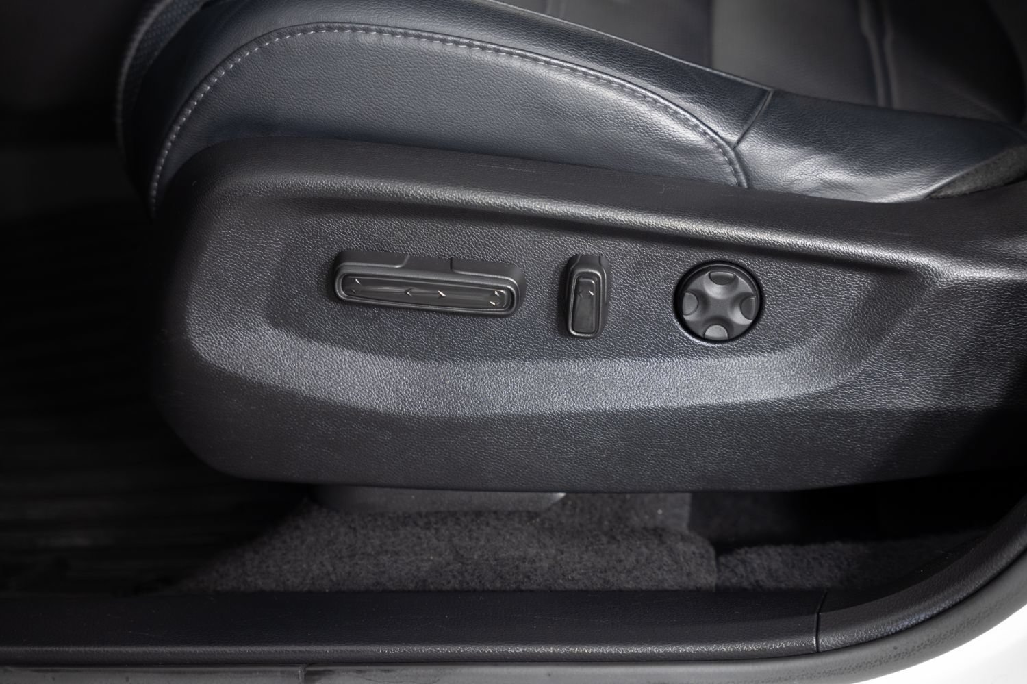 Used 2022 Honda CR-V EX-L image 16