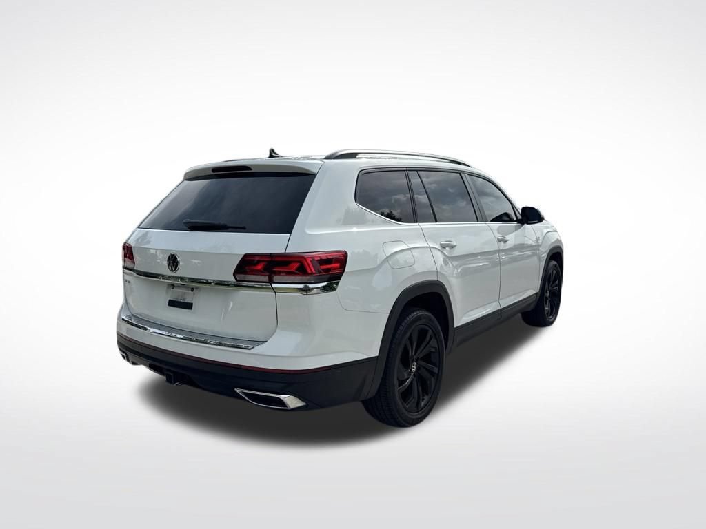Used 2023 Volkswagen Atlas SE w/ Black Wheel Package FWD image 5