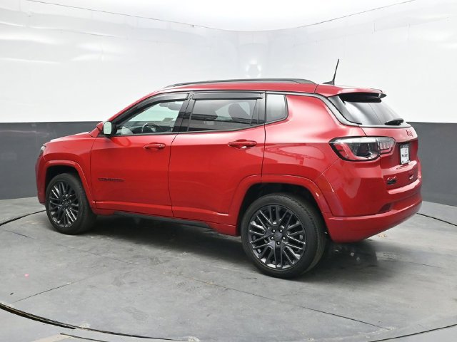 Used 2022 Jeep Compass Limited AWD/4WD image 4