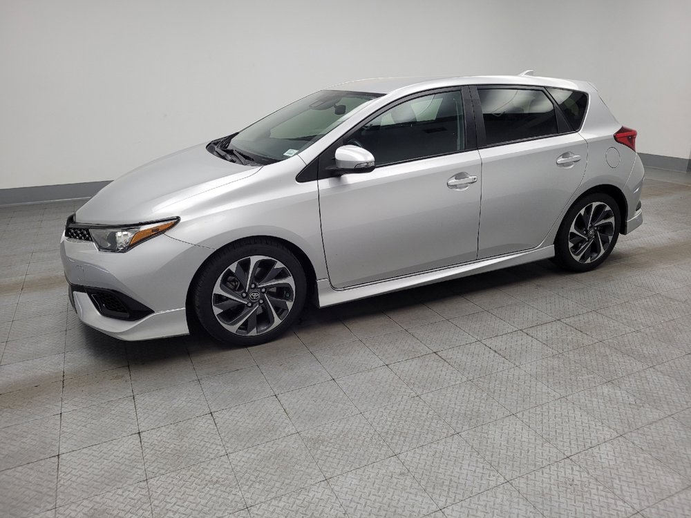 Used 2018 Toyota Corolla iM FWD image 2