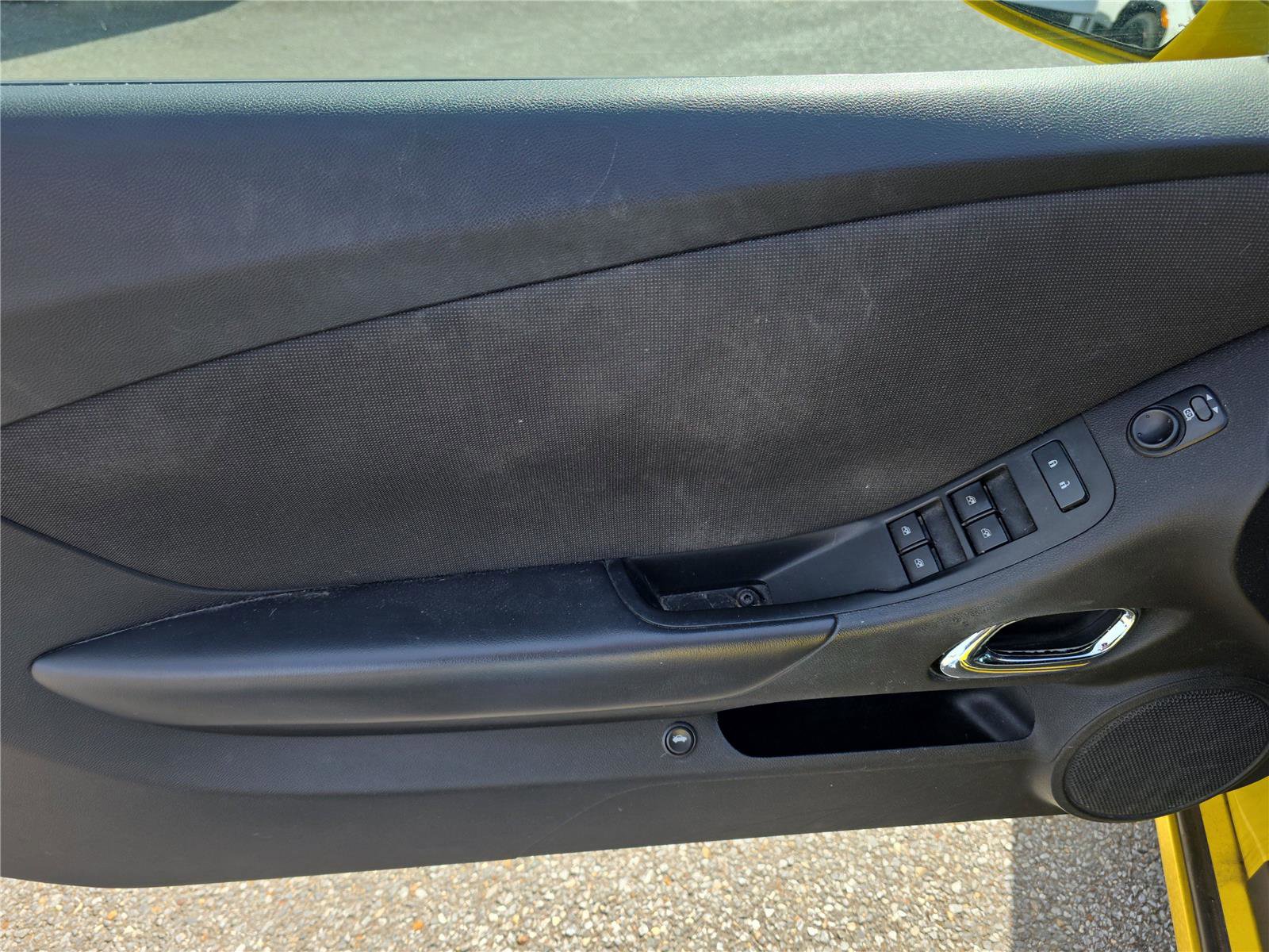 Used 2015 Chevrolet Camaro LT image 17