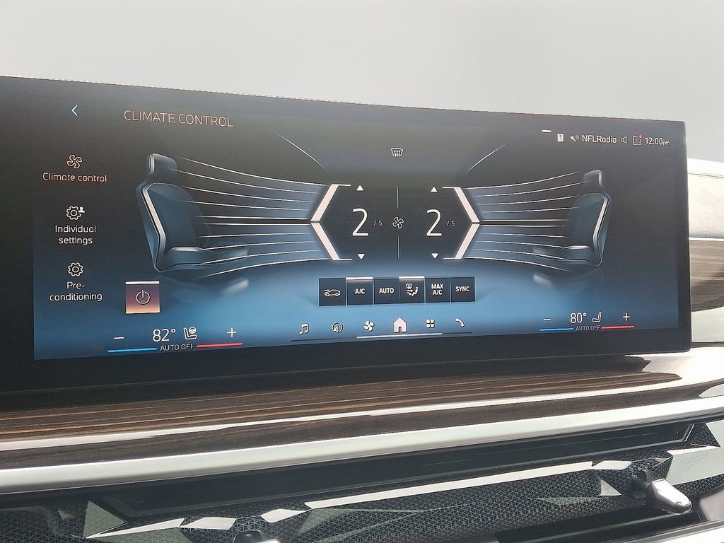 Certified 2024 BMW X7 xDrive40i image 17