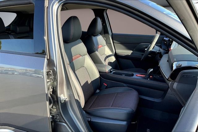 New 2026 Nissan Kicks SR w/ Cold Weather Package image 11