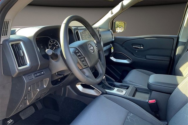 New 2026 Nissan Frontier SV image 7