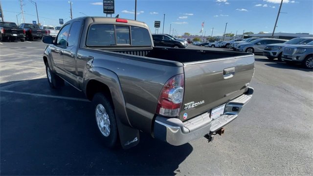 Used 2014 Toyota Tacoma 4x4 Access Cab image 8