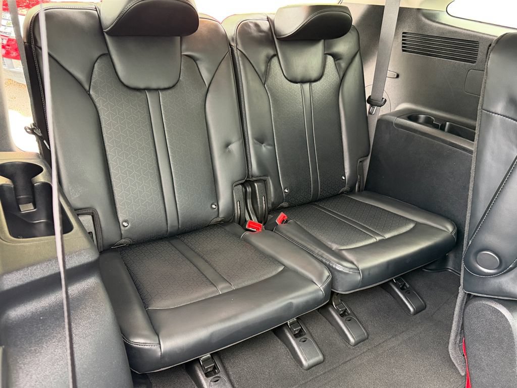 Certified 2023 Kia Sorento EX AWD/4WD image 11
