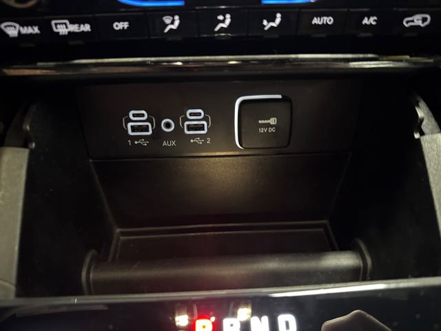 Used 2024 Jeep Grand Cherokee Limited w/ Black Appearance Package image 16